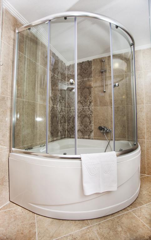 Cukurova Erten Hotel Adana Rum bild